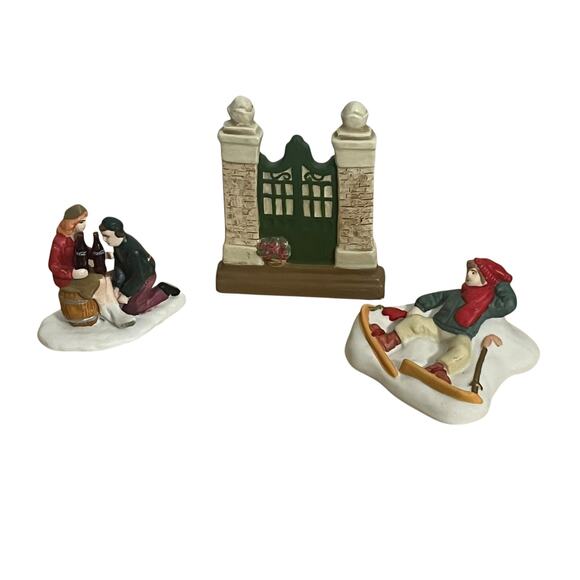 Vintage Ceramic 3 Piece Winter Village Set Coca Cola - Picture 1 of 5